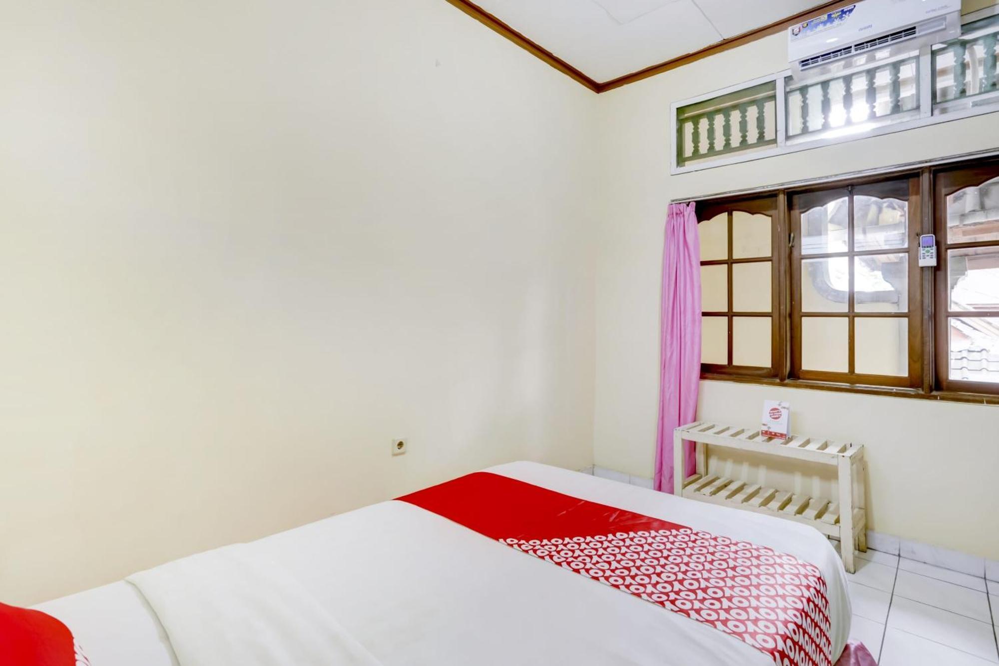 Super Oyo 3261 Hotel Ratu Denpasar  Luaran gambar