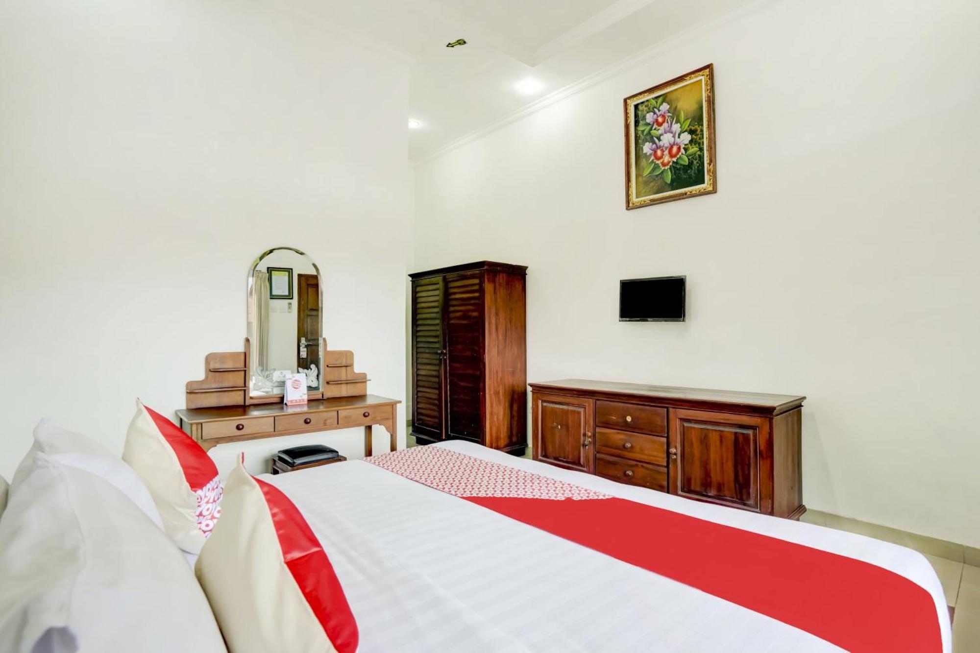 Super Oyo 3261 Hotel Ratu Denpasar  Luaran gambar