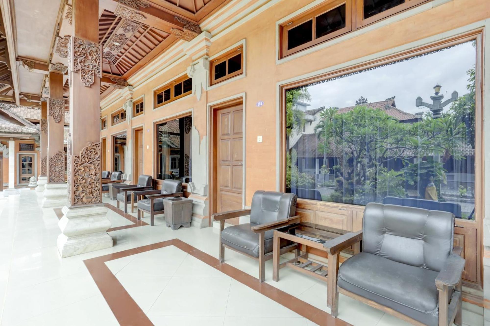 Super Oyo 3261 Hotel Ratu Denpasar  Luaran gambar