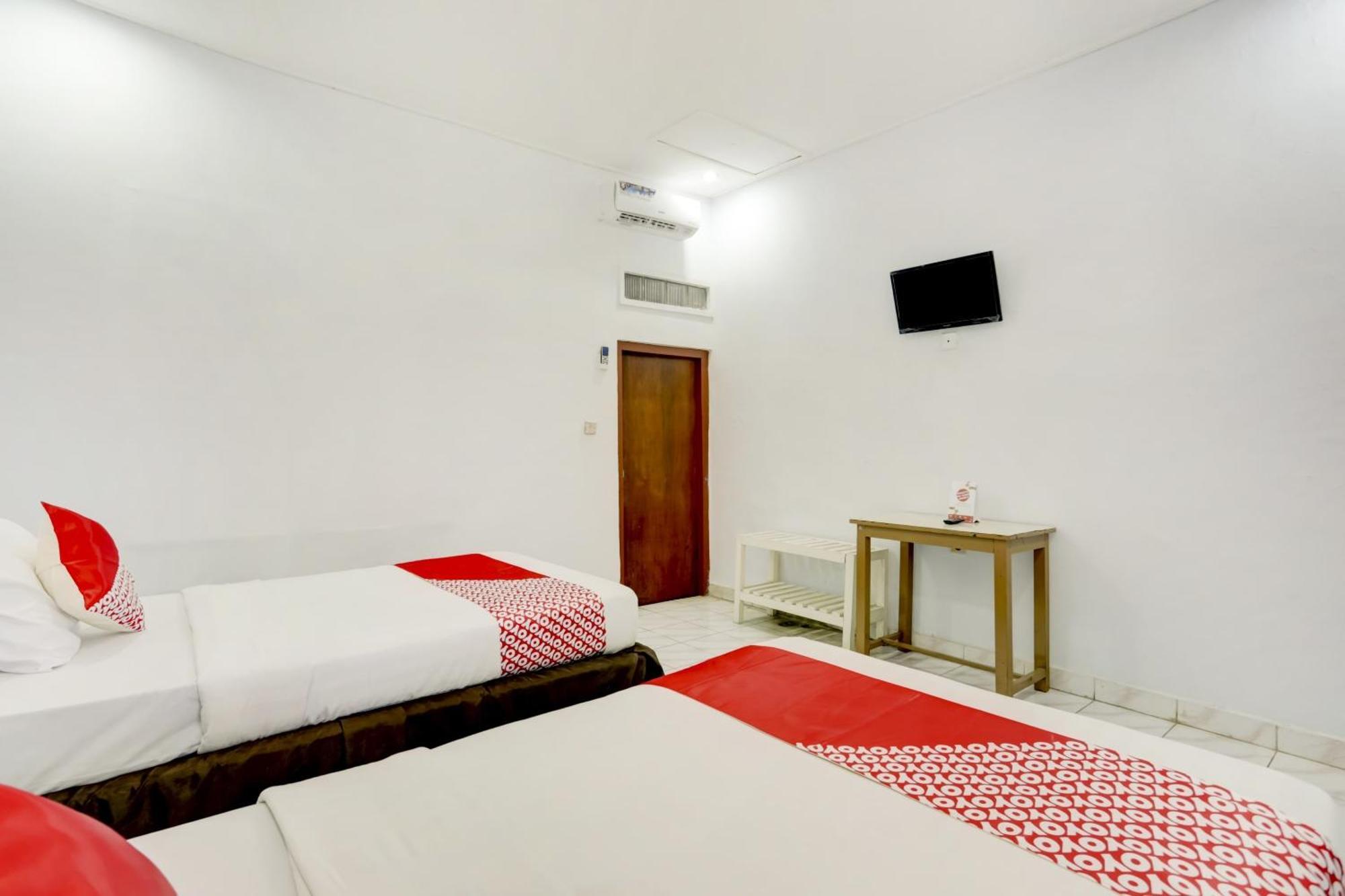 Super Oyo 3261 Hotel Ratu Denpasar  Luaran gambar