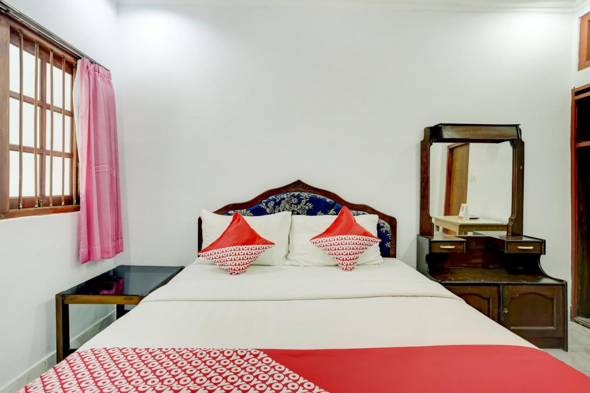 Super Oyo 3261 Hotel Ratu Denpasar  Luaran gambar